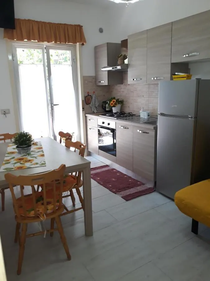 Holiday House Marlin Giardini-Naxos