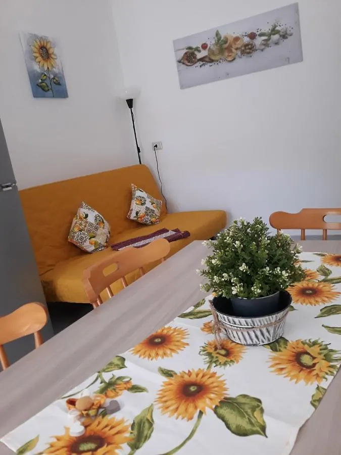 Holiday House Marlin Giardini Naxos 0*,  İtalya